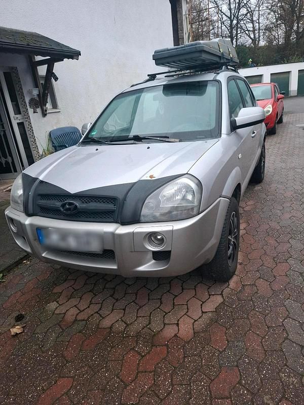 Silber Gebraucht 2004 Hyundai Tucson SUV | 2.300 € (Fairer Preis) - Bild 1/4