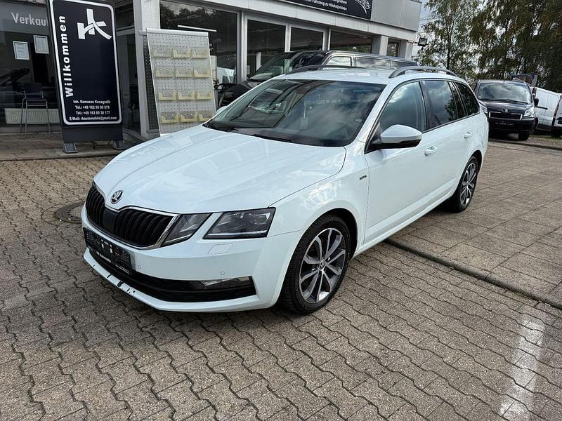 Weiß Gebraucht 2019 Skoda Octavia Soleil Kombi | 11.490 € (Fairer Preis) - Bild 1/4