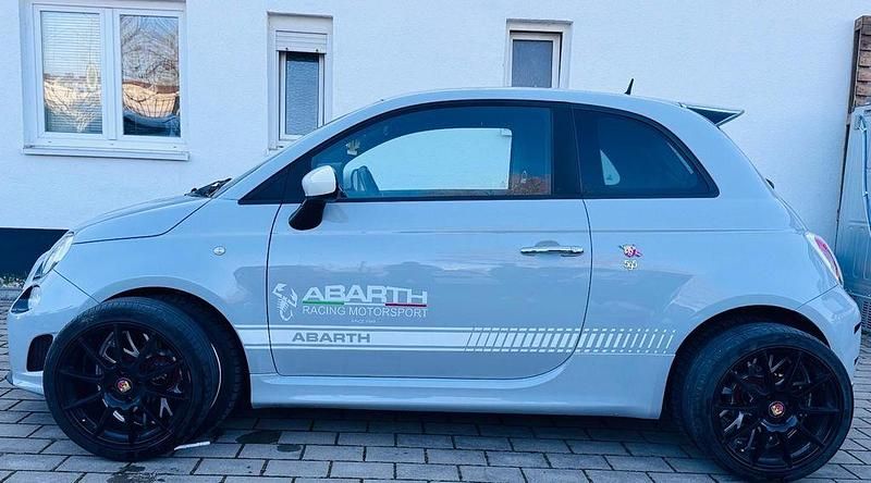 Usado Abarth 595 145 HP (106 kW) 2016 Cinzento Citadino
