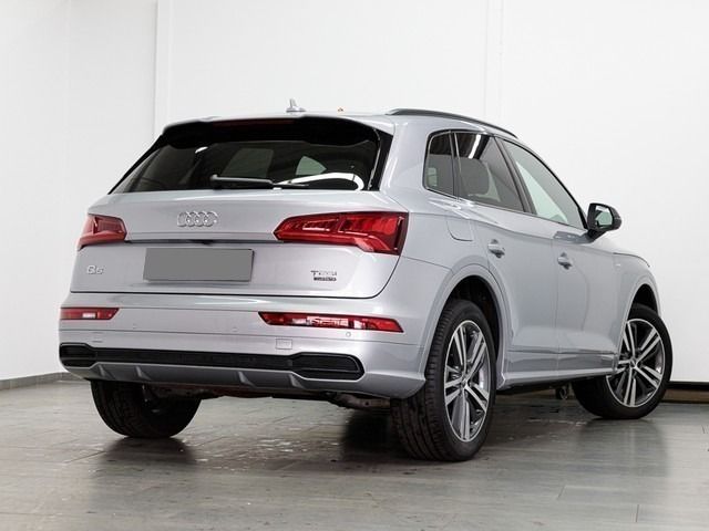 Verkauft Audi Q5 2.0 Benzin, gebraucht 2018, 29.709 km in ...