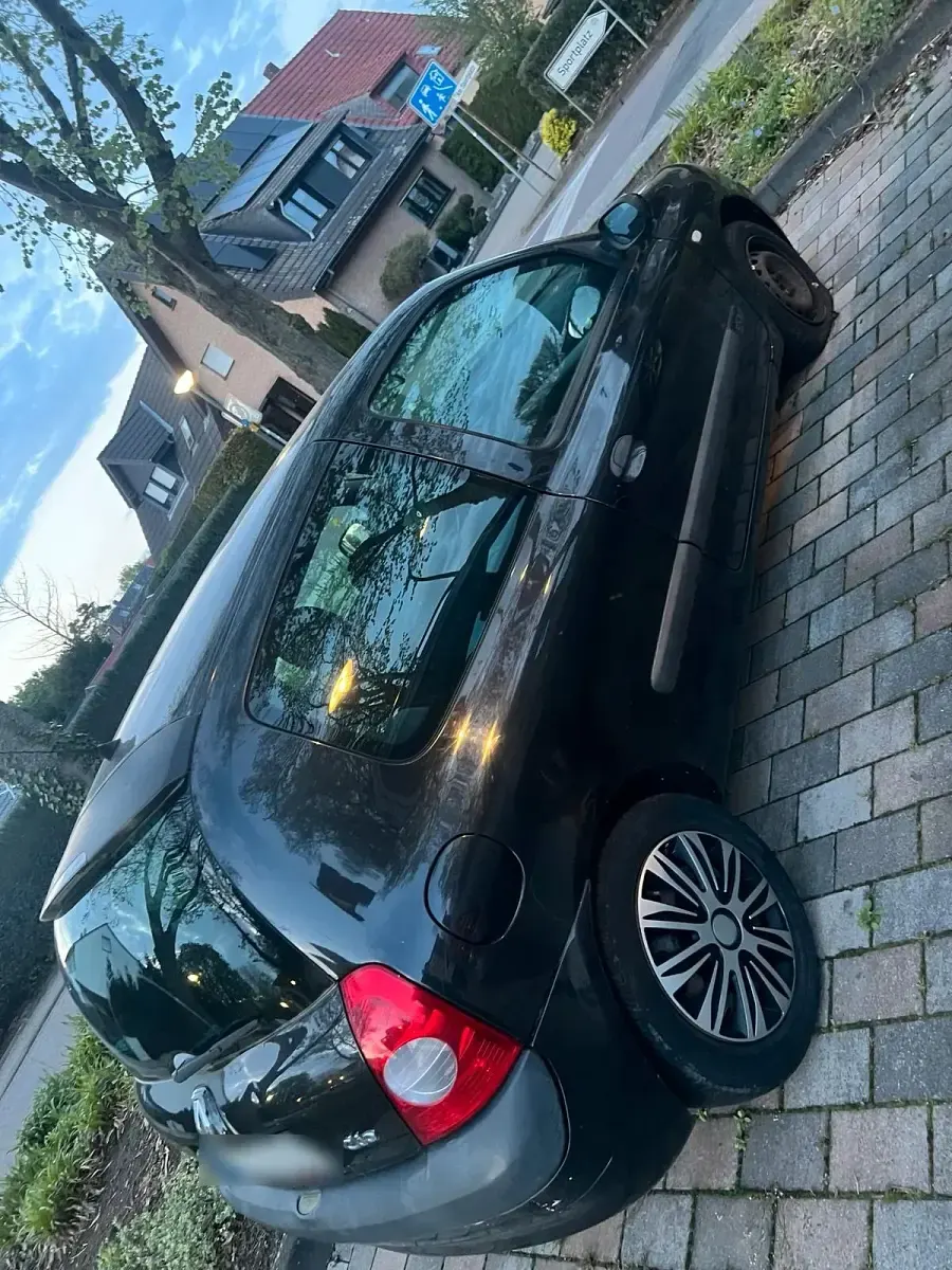 Gebraucht Renault Clio 75 PS (55 kW) 2003 Schwarz Kleinwagen