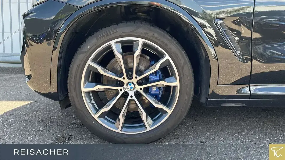 Gebraucht BMW X4 M 360 PS (264 kW) 2022 Saphirschwarz metallic SUV