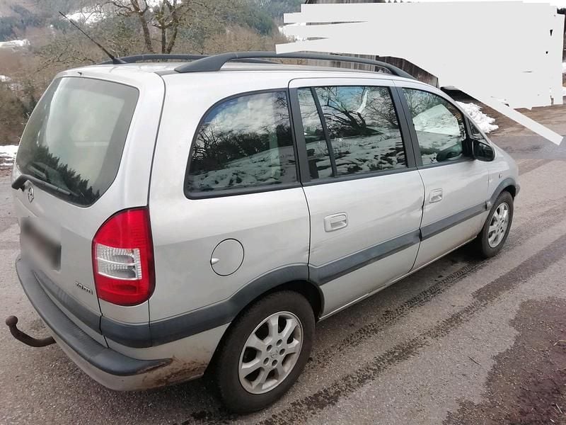 Gebraucht Opel Zafira 100 PS (73 kW) 2005 Silber Van / Kleinbus