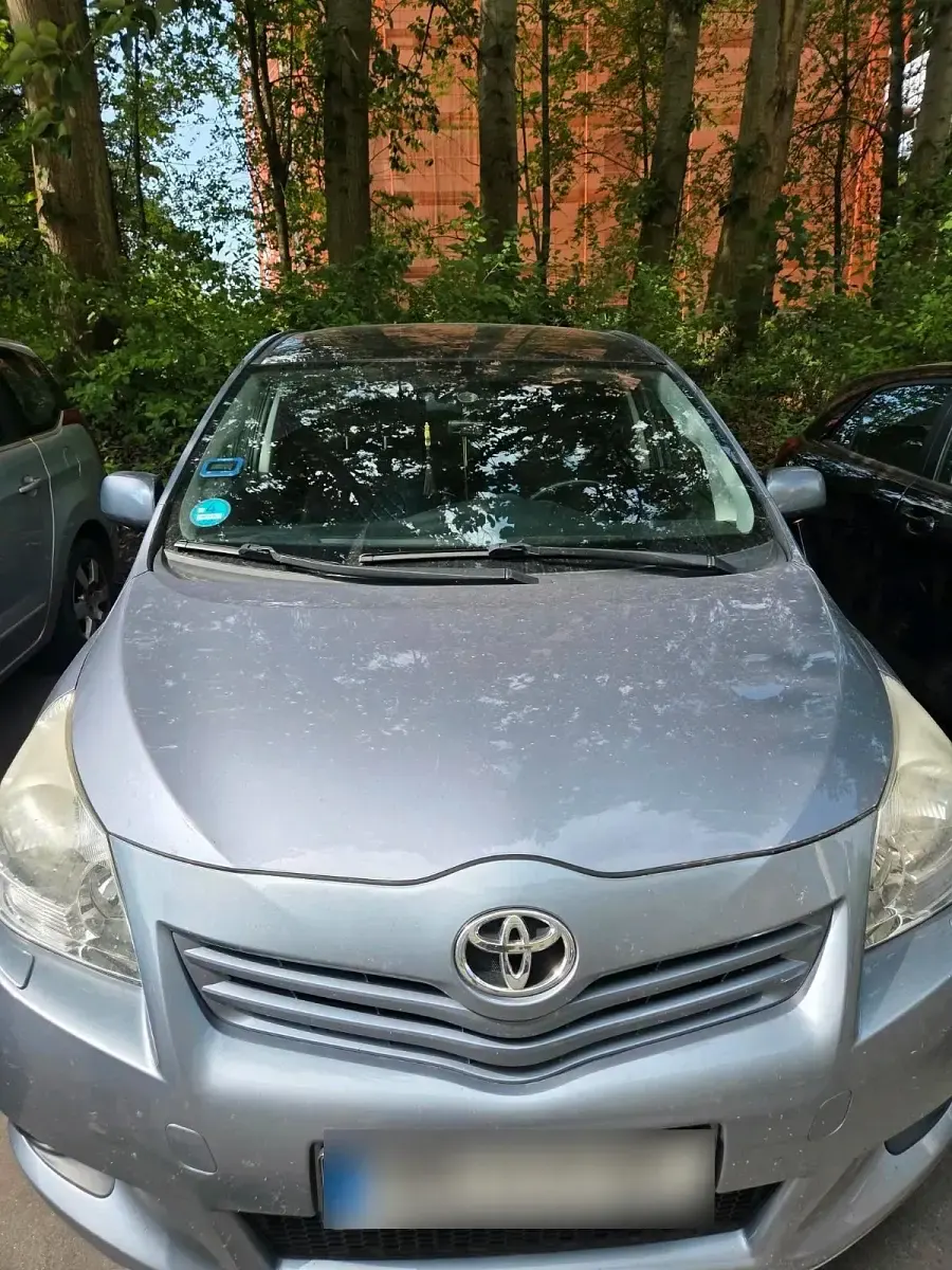 Gebraucht Toyota Verso 177 PS (130 kW) 2009 Blau Van / Kleinbus