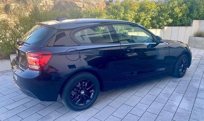 Gebraucht BMW 116 136 PS (100 kW) 2014 Schwarz Kleinwagen