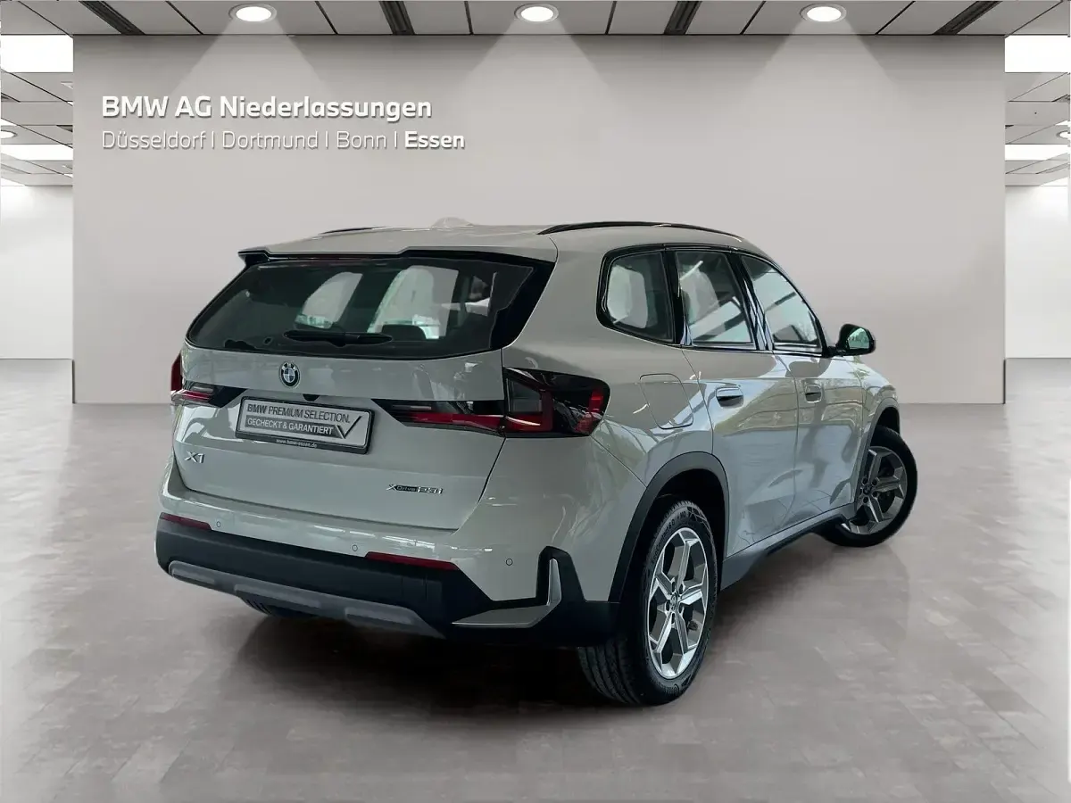 Gebraucht BMW X1 Shadowline 204 PS (150 kW) 2024 Weiß SUV