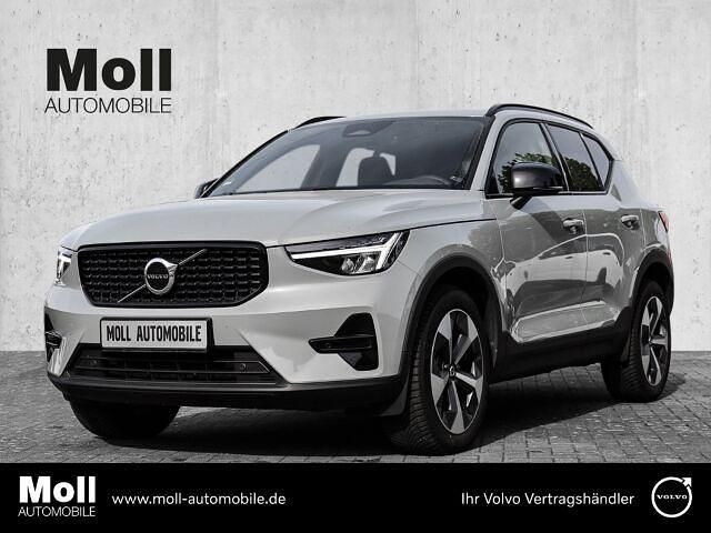 Gebraucht Volvo XC40 Plus 163 PS (119 kW) 2023 Vapour grey / metallic SUV