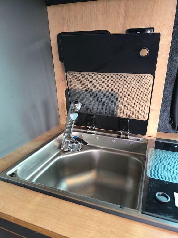 Gebraucht VW Caravelle 150 PS (110 kW) 2025 Schwarz Van / Kleinbus