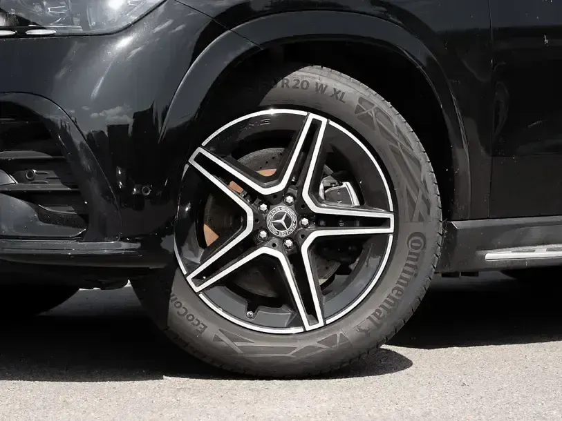 Gebraucht Mercedes GLE300 AMG 269 PS (197 kW) 2025 Schwarz SUV