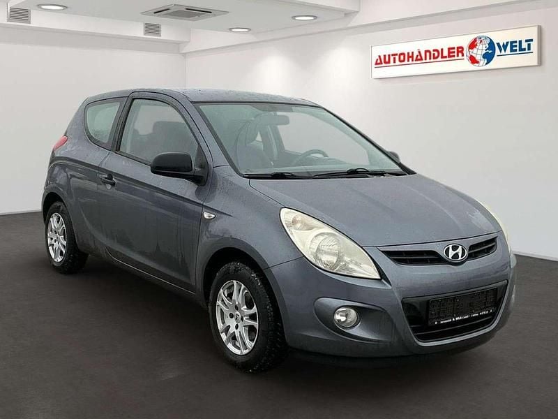 Gebraucht Hyundai i20 Active 77 PS (56 kW) 2010 Grau Kleinwagen