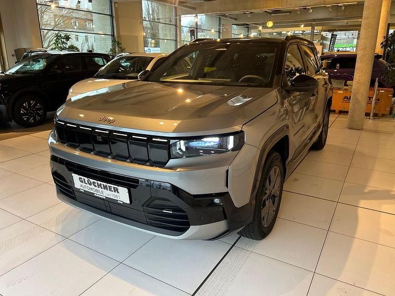 Neu Jeep Compass 145 PS (106 kW) 2026 Grau SUV