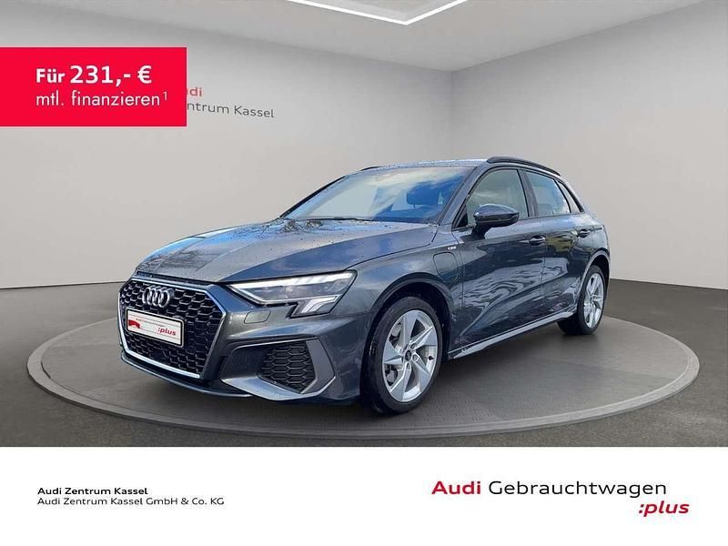 Daytonagrau perleffekt Gebraucht 2023 Audi A3 Sportback e-tron S-Line Limousine | 33.290 € (Etwas zu teuer) - Bild 1/3