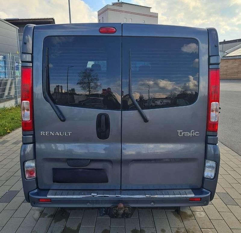 Gebraucht Renault Trafic 114 PS (83 kW) 2010 Van / Kleinbus