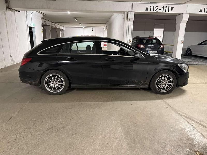 Gebraucht Mercedes CLA220 Shooting Brake 177 PS (130 kW) 2015 Kombi