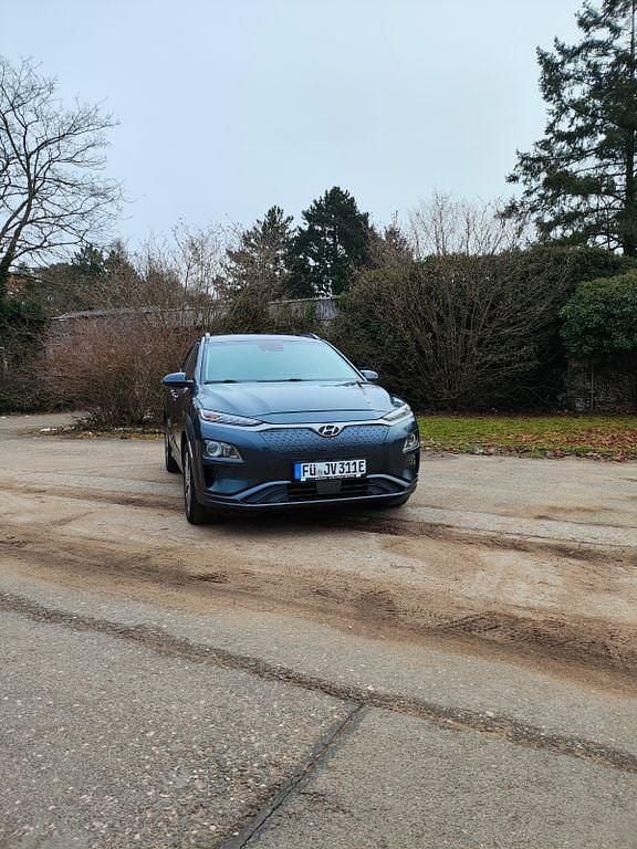 Gebraucht Hyundai Kona Advantage 100 kW (136 PS) 2020 Grau SUV