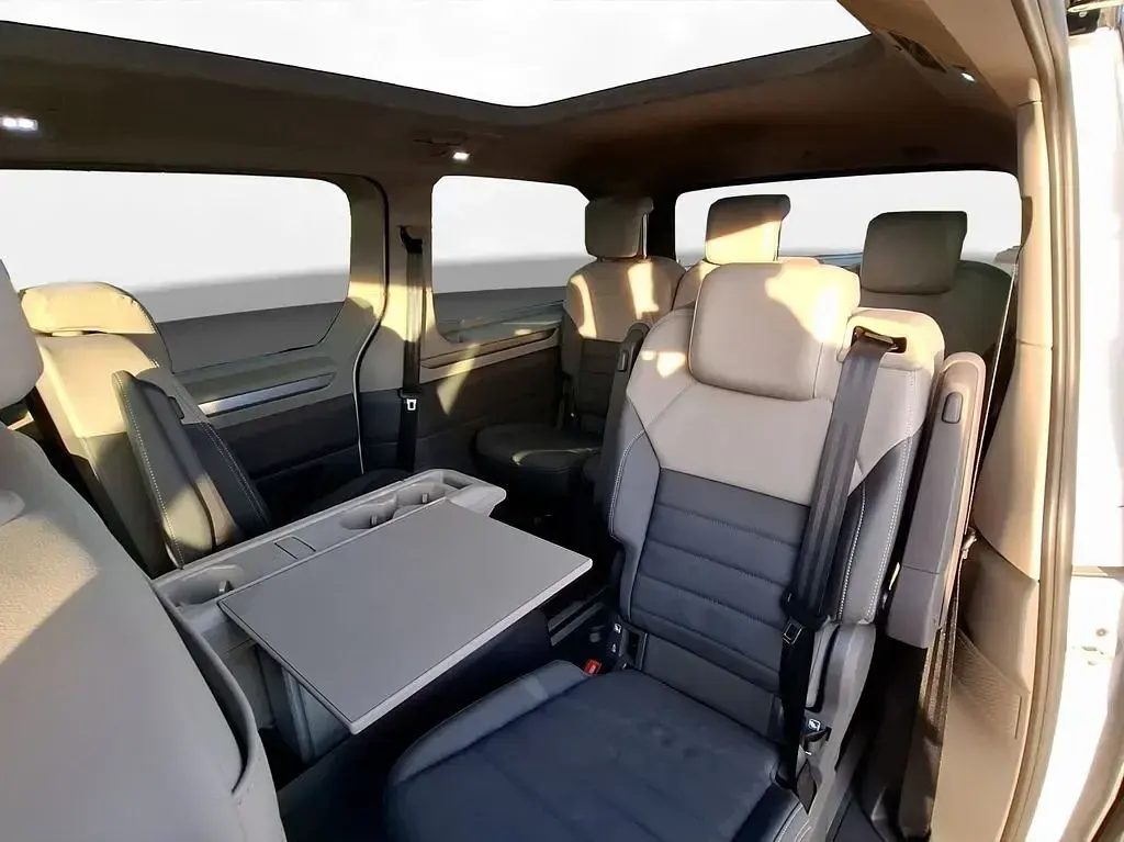 Neu VW Multivan Edition 150 PS (110 kW) 2026 Weiß Van / Kleinbus