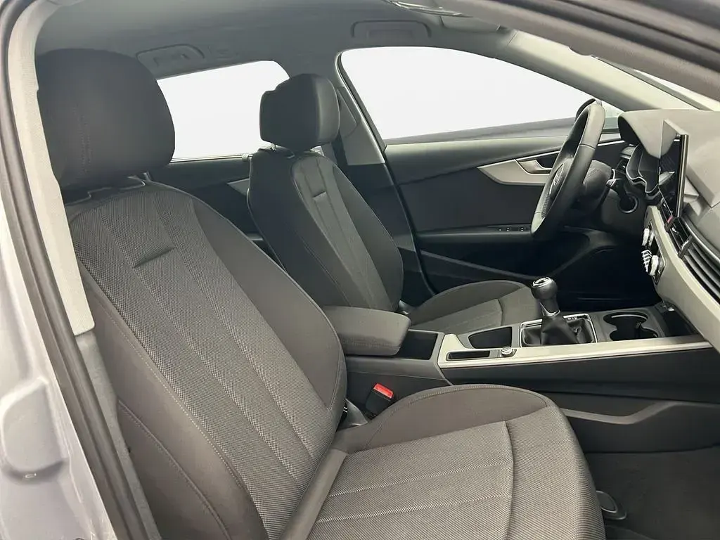 Gebraucht Audi A4 Advanced Plus 150 PS (110 kW) 2022 Silber Kombi