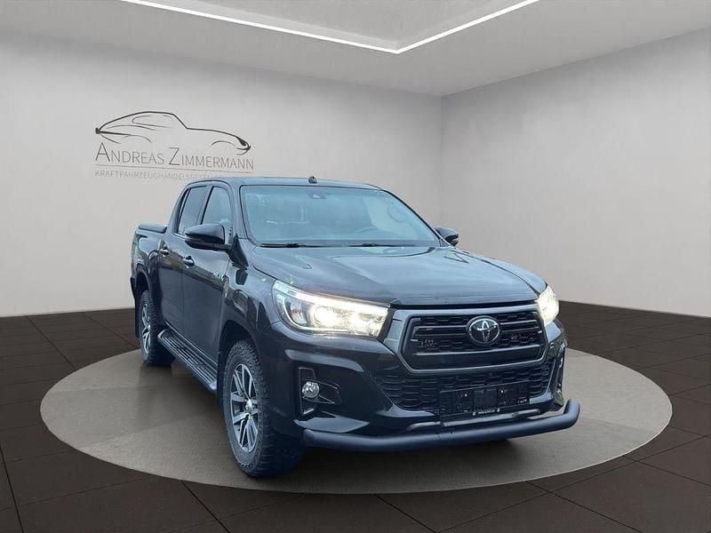 Gebraucht Toyota HiLux Executive 150 PS (110 kW) 2020 Schwarz Abholung