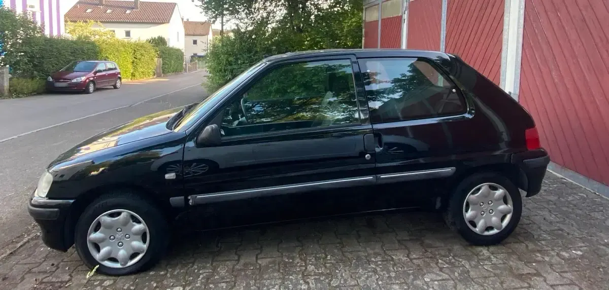 Gebraucht Peugeot 106 60 PS (44 kW) 2002 Schwarz Kleinwagen
