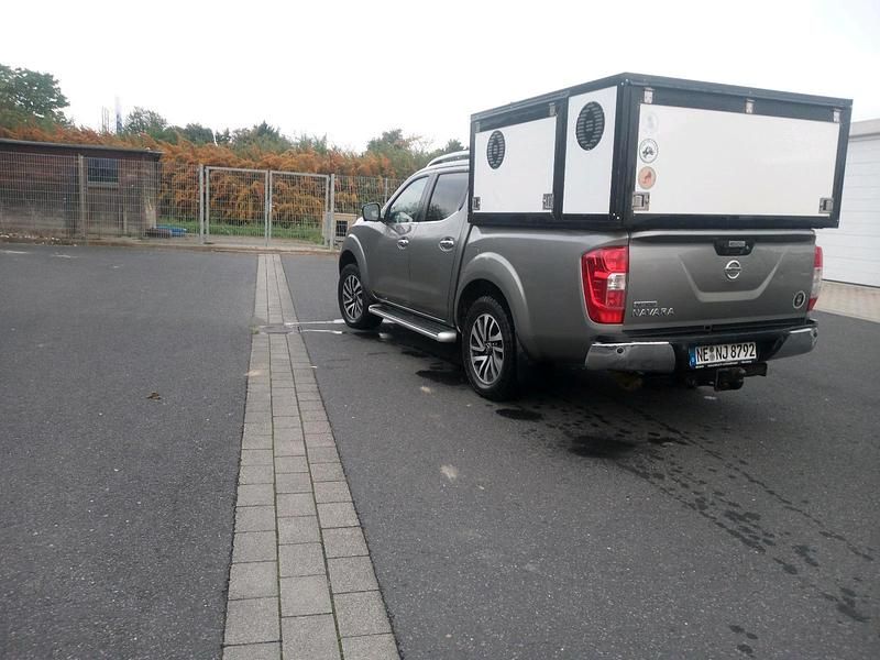 Gebraucht Nissan Navarra 190 PS (139 kW) 2016 Silber SUV