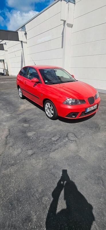 Rot Gebraucht 2008 Seat Ibiza Kleinwagen | 2.299 € (Fairer Preis) - Bild 1/4