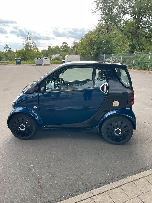 Blau Gebraucht 2004 Smart ForTwo Coupé Kleinwagen | 1.550 € (Guter Preis) - Bild 1/4