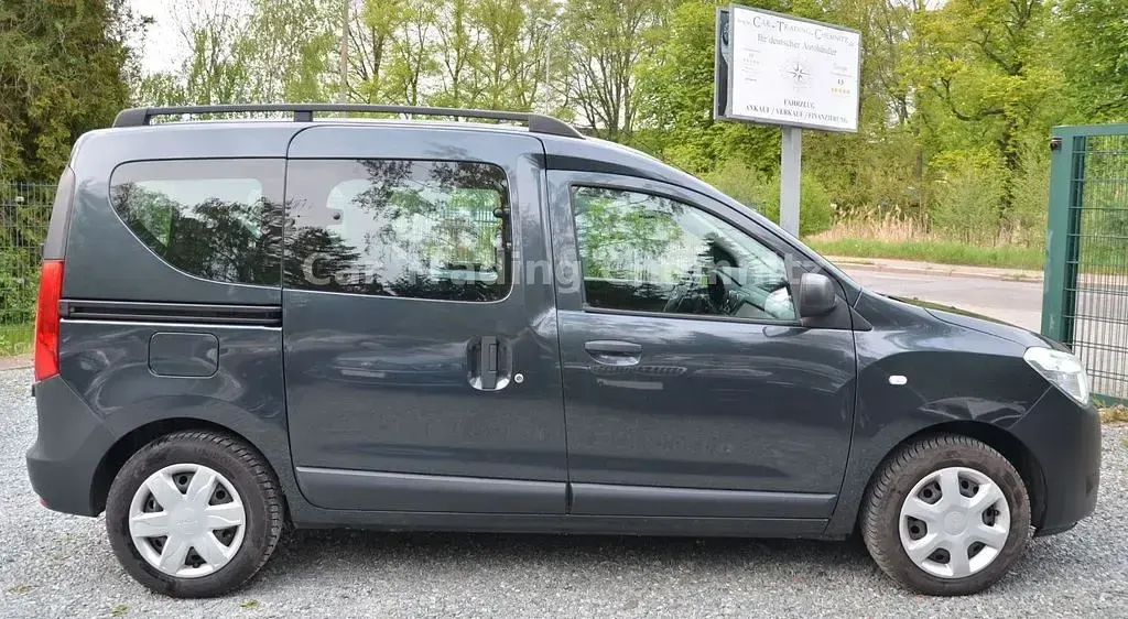 Gebraucht Dacia Dokker Ambiance 83 PS (61 kW) 2016 Grau Van / Kleinbus
