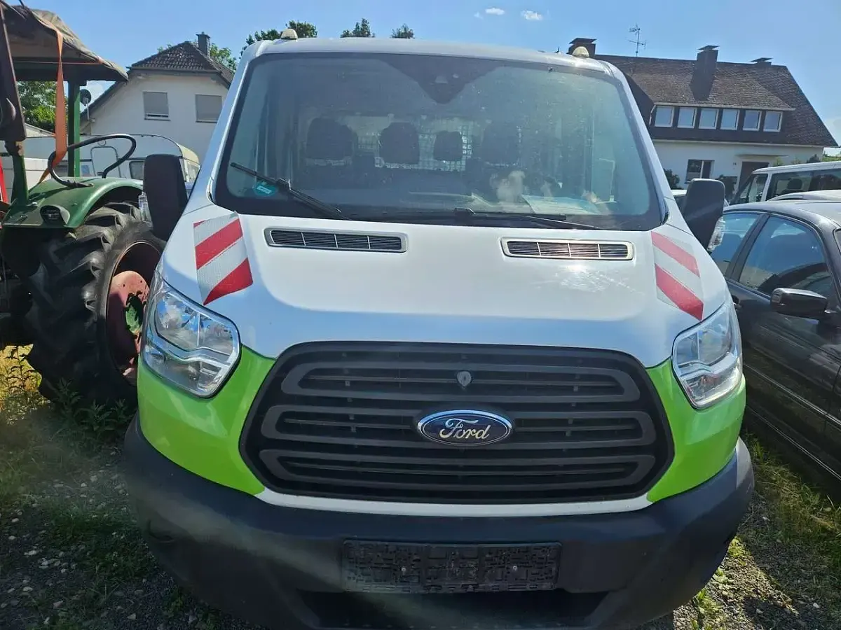 Gebraucht Ford Transit Trend 125 PS (91 kW) 2015 Weiß Van / Kleinbus