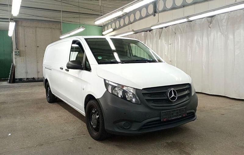 Gebraucht Mercedes Vito 163 PS (119 kW) 2017 Weiß Van