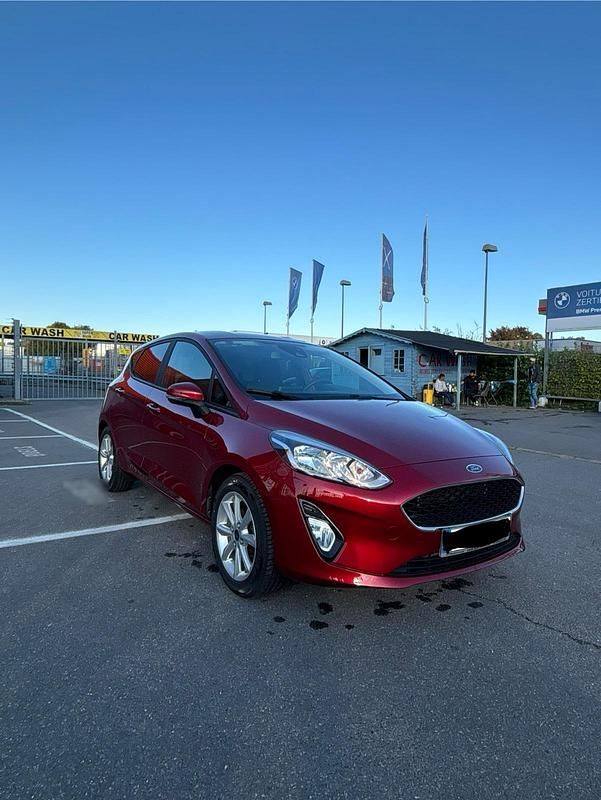 Gebraucht Ford Fiesta 86 PS (63 kW) 2018 Rot Kleinwagen