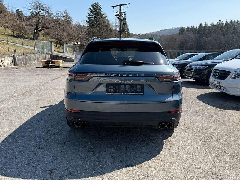 Gebraucht Porsche Cayenne S 441 PS (324 kW) 2018 Blau SUV