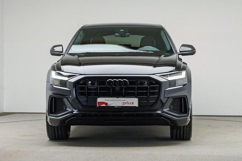 Gebraucht Audi Q8 Competition 340 PS (250 kW) 2022 0e mythosschwarz metallic SUV