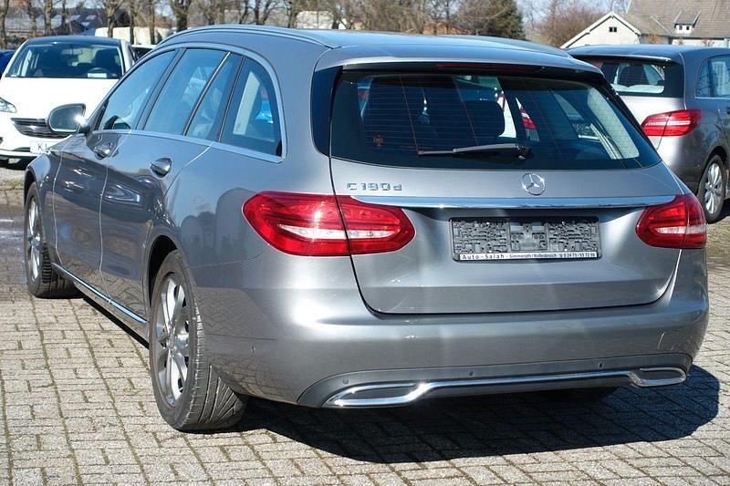 Gebraucht Mercedes C180 116 PS (85 kW) 2016 Grau Kombi