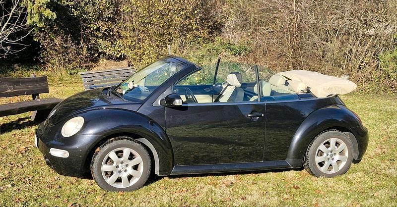 Schwarz Gebraucht 2024 VW Beetle Cabrio | 7.500 € - Bild 1/4