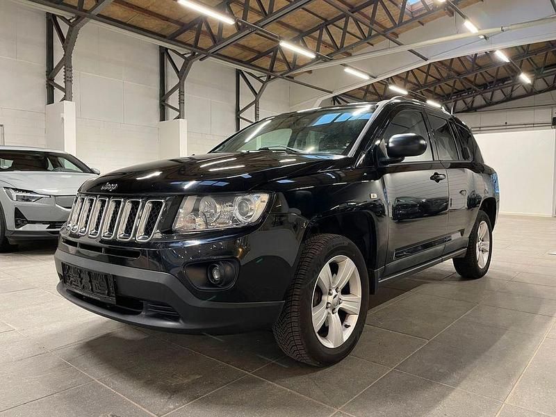 Gebraucht Jeep Compass Sport 163 PS (119 kW) 2011 Schwarz SUV