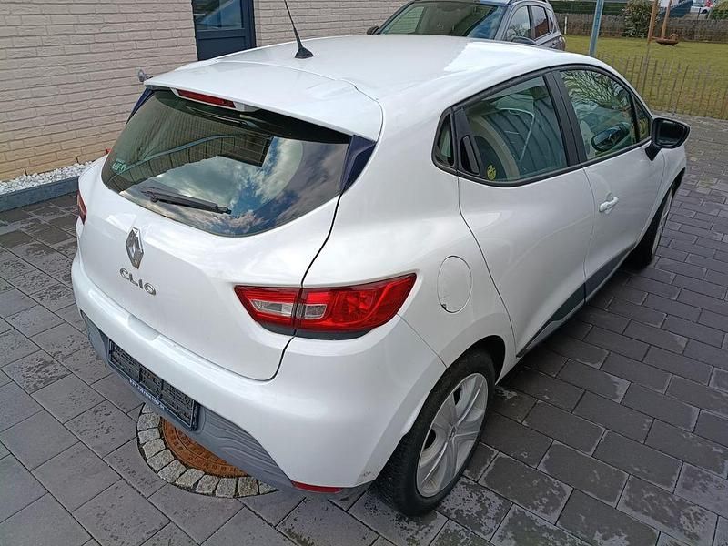 Gebraucht Renault Clio IV Expression 73 PS (53 kW) 2015 Weiß Limousine