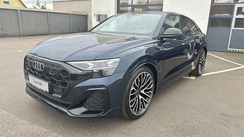 Blau Gebraucht 2025 Audi Q8 Sport SUV | 89.845 € - Bild 1/4