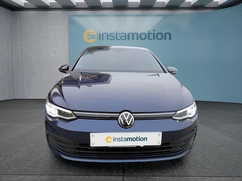 Gebraucht VW Golf VIII 110 PS (80 kW) 2021 Blau Kleinwagen