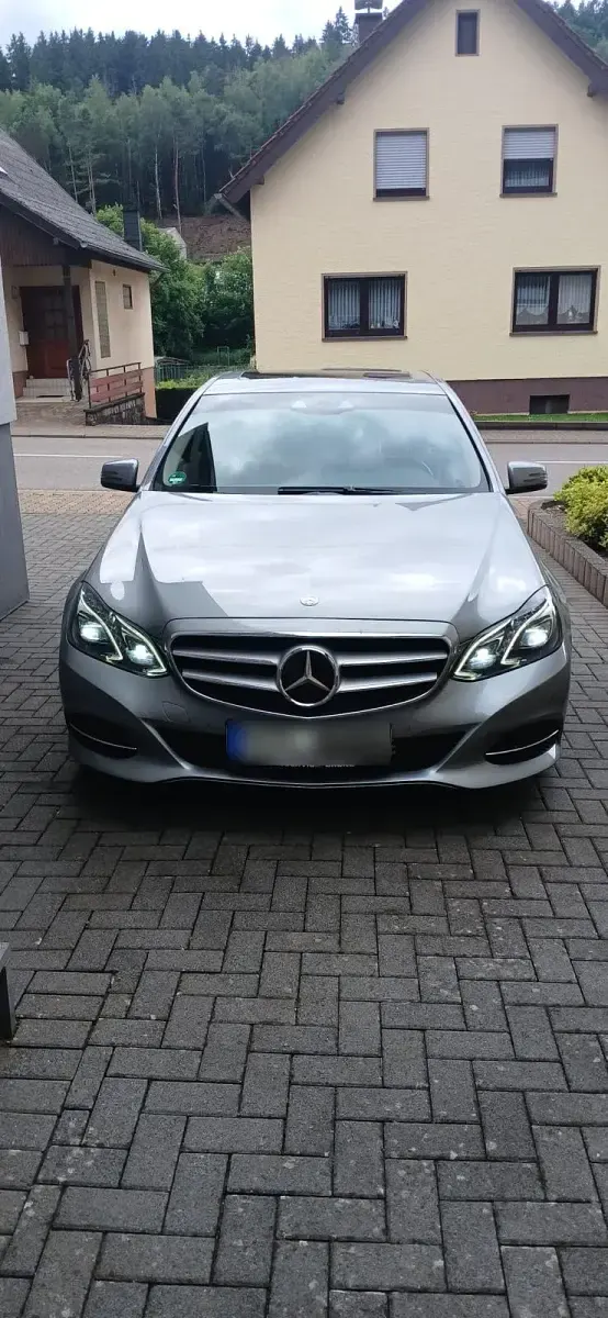Gebraucht Mercedes E350 252 PS (185 kW) 2013 Limousine