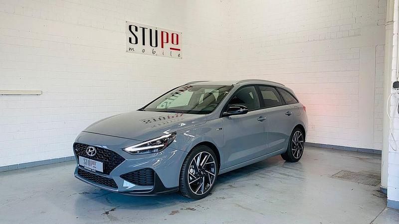 Grau Gebraucht 2021 Hyundai i30 N Line Kombi | 20.590 € (Teuer) - Bild 1/4