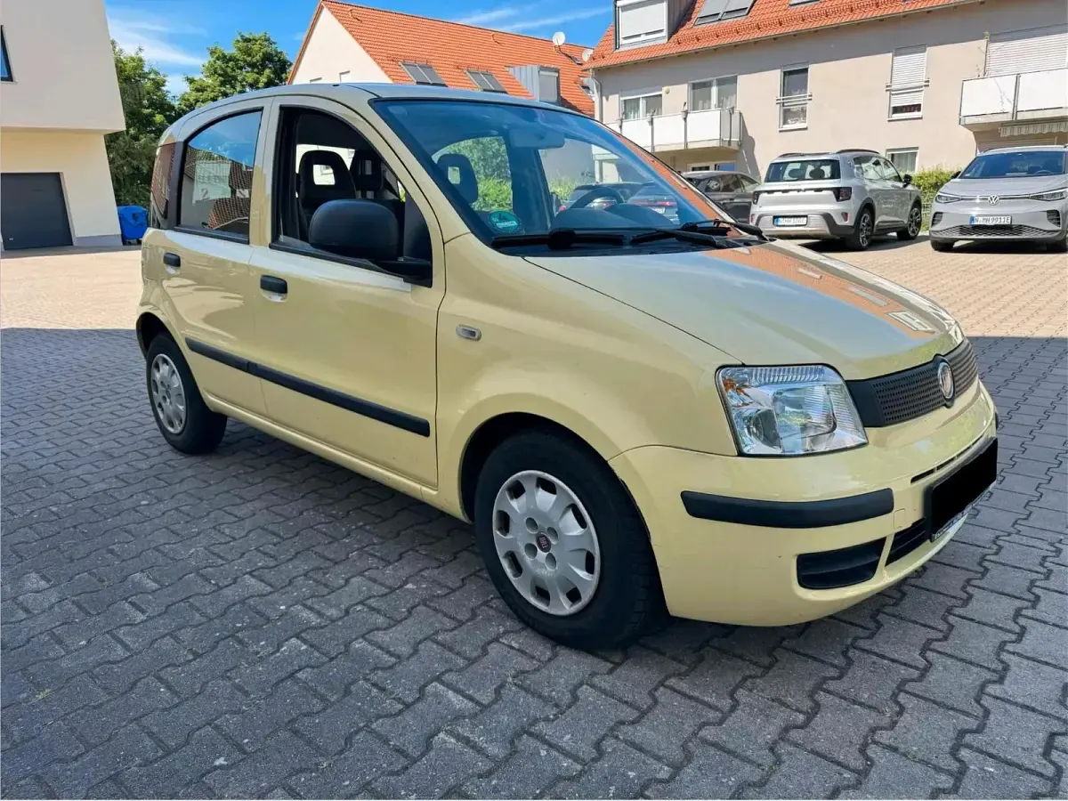 Gebraucht Fiat Panda 70 PS (51 kW) 2012 Gelb Kleinwagen