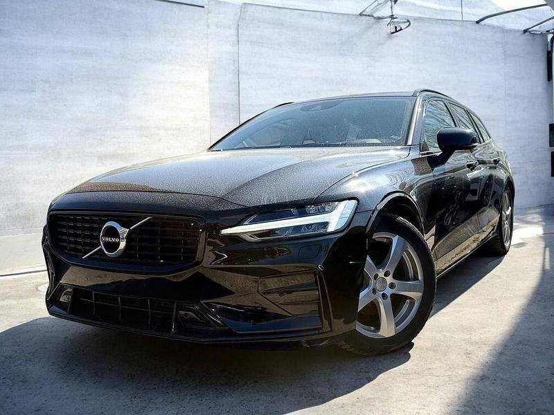Gebraucht Volvo V60 R-Design 197 PS (144 kW) 2021 Schwarz Kombi