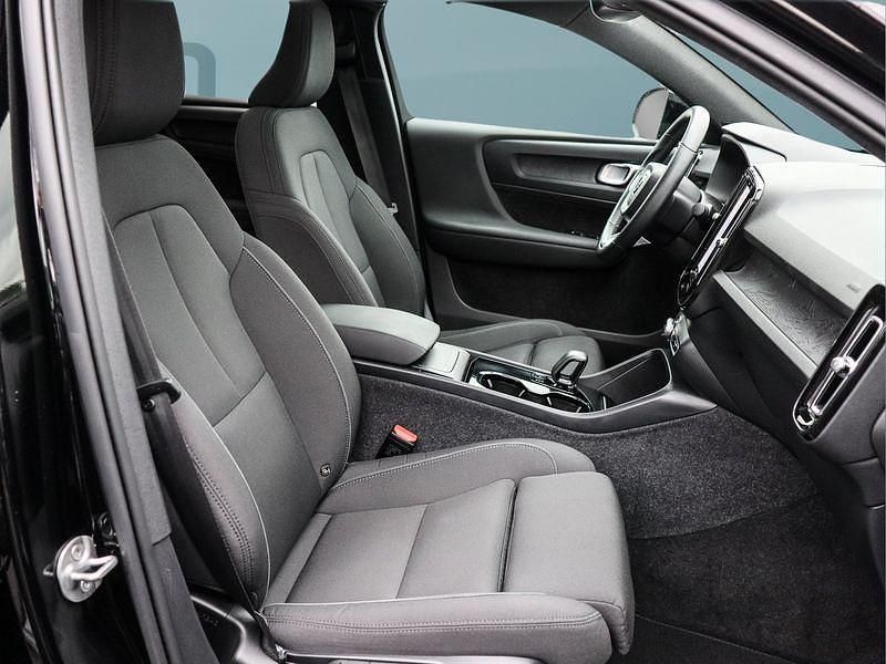 Gebraucht Volvo C40 Core 169 kW (231 PS) 2022 Schwarz SUV