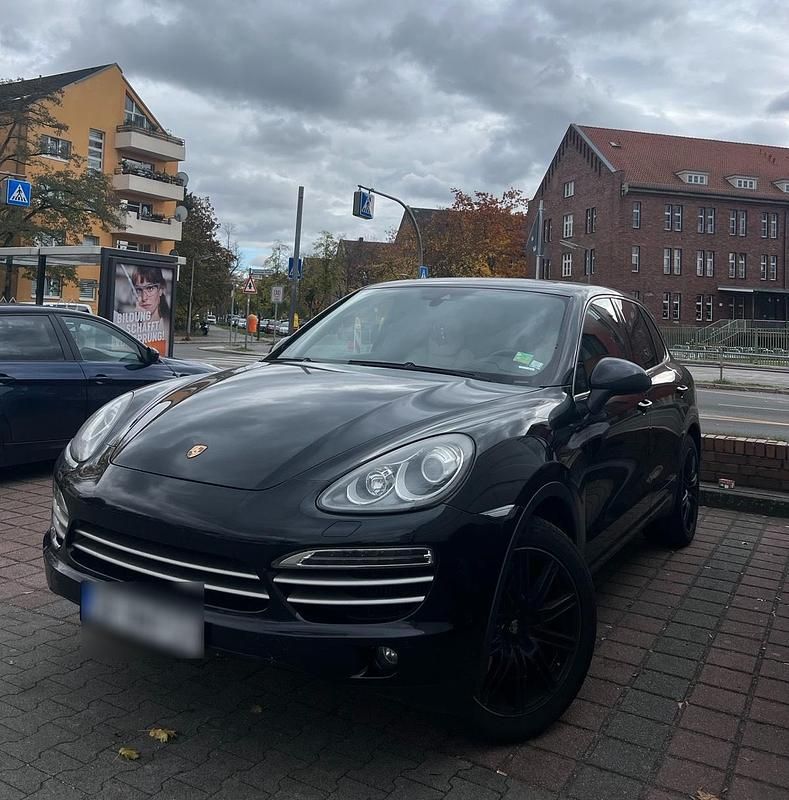 Schwarz Gebraucht 2014 Porsche Cayenne Platinum Edition SUV | 18.999 € - Bild 1/4