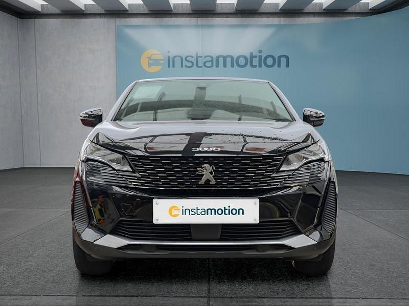 Gebraucht Peugeot 3008 131 PS (96 kW) 2023 Schwarz Van / Kleinbus