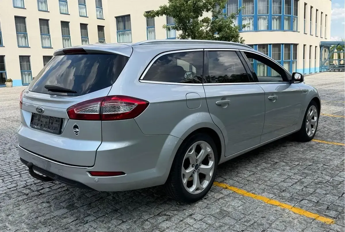 Gebraucht Ford Mondeo Business Edition 163 PS (119 kW) 2014 Silber Kombi