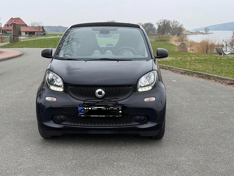 Gebraucht Smart ForTwo Coupé 71 PS (52 kW) 2019 Schwarz Coupé