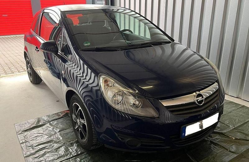 Gebraucht Opel Corsa Edition 69 PS (50 kW) 2010 Blau Kleinwagen