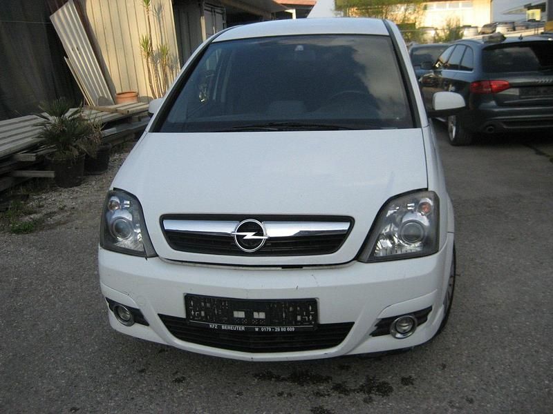 Gebraucht Opel Meriva 105 PS (77 kW) 2009 Weiß Van / Kleinbus