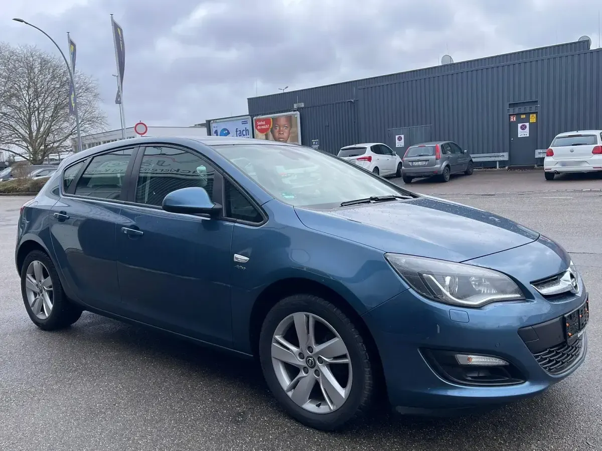 Brugt Opel Astra Active 165 HK (121 kW) 2013 Blå Sedan